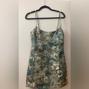 BRAND NEW WITH TAGS - Urban Outfitters Size Small (with adjustable straps) Dress